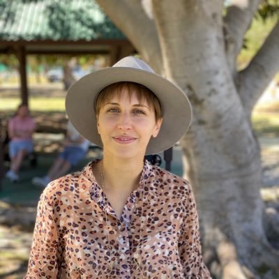 Vania Andreoli Profile