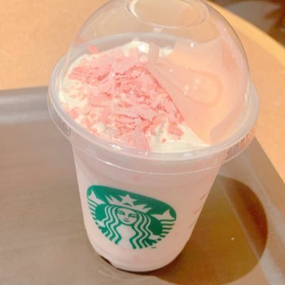 ohanami_mk's profile picture. パンサー向井さんのラジオが好きです。むかいの喋り方、チャリで30分、あとは寝るだけの時間、ふらっと954、壁ラジオ、空気階段の踊り場、マヂラブANN0 、佐久間宣行ANN0、三四郎ANN0、むかしゃべ&ふらっと以外は基本TF