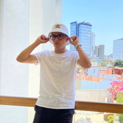 Maxpinedo1011's profile picture. Cuenta Nueva || Azul y oro💙💛 || Juan Roman Riquelme🎩 || Fútbol⚽️ || Café☕️