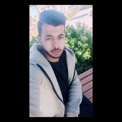 يا رَبُّ تقبل قليلي جاءك الناس بأعمال كَ الجبال وجئتك أنا بحفنة، فيها روحي .