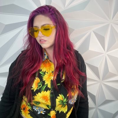 wiccanchickn's profile picture. just trying to make the most of everything i’ve worked for. ❤️