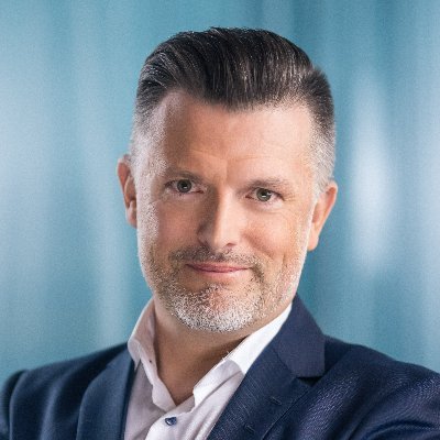 Sales Director @ https://t.co/80YJvBohqA, Sales enthusiast who helps clients succeed in their business. Father of two and a natural interest of fast sports.