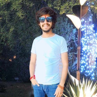 उसूलों पे जहां आंच आए तो टकराना जरूरी है अगर जिंदा हो तो फिर जिंदा नजर आना जरूरी है
� प्रशांत राठौर समाज सेवी�
mob.n.. 6263122297🙏