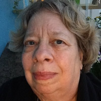 Science geek, proud godmother. Will follow anyone who quotes Terry Pratchett. 🇨🇦❤️🇺🇦. Link up at @nelsonholly.bsky.social and greengoldsun@threads.net.
