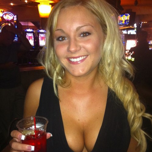 EmilyMHolder's profile picture. My ❤ belongs to My Sailor⚓