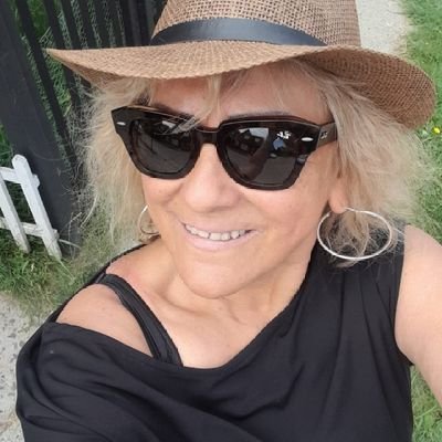 Isnelda16 Profile Picture