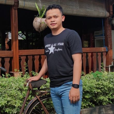 Anjar_Ligiarta's profile picture. Young Wild and Sholeh