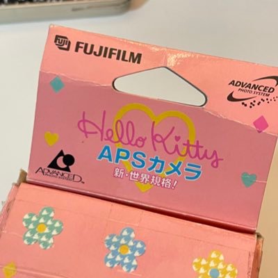 4GZuJSUgMZSLBoY's profile picture. 