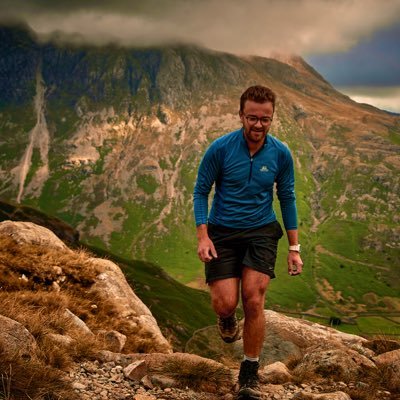 Food & drink photographer working in UK & abroad. #oafc fan. Walking, running, climbing. Wine lover.
