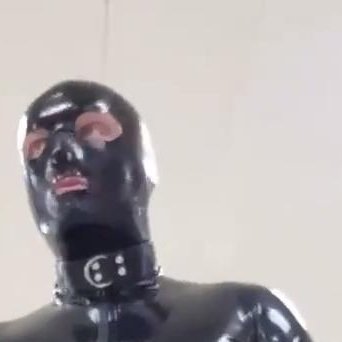 9Shbslon's profile picture. Tell me how you’d use and abuse me, Sir