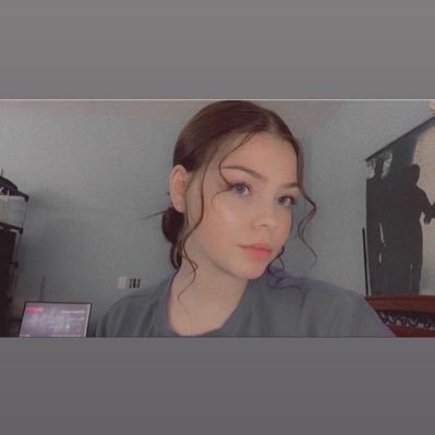 follow my instagram: BriBrzzy Facebook: Bri Carver Beauty Influencer💗