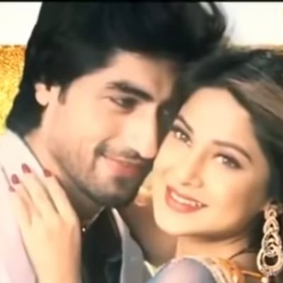 J3nni_A's profile picture. Simple but complicated, always laughing but an emotional fool.