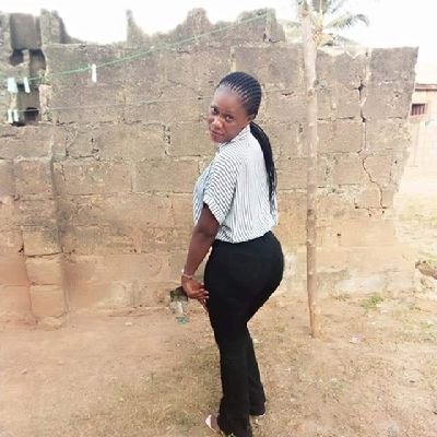 ireoluwaomowun1's profile picture. 