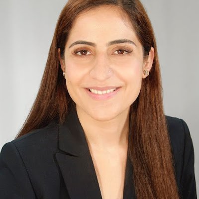 Internal medicine resident (PGY2). Enthusiastic about medicine and dedicated to women’s health. Aspiring endocrinologist