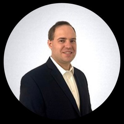 ChazSztroin's profile picture. Business Manager | Investor.                              I spend my time in one of the following places 🏎 🏔 🌊.