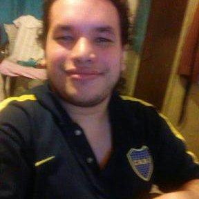 soy de puerto tirol chaco argentina tengo 26 años soy hincha de boca soltero no tengo hijos  espero que me sigas fanatico de roman 100%  bostero