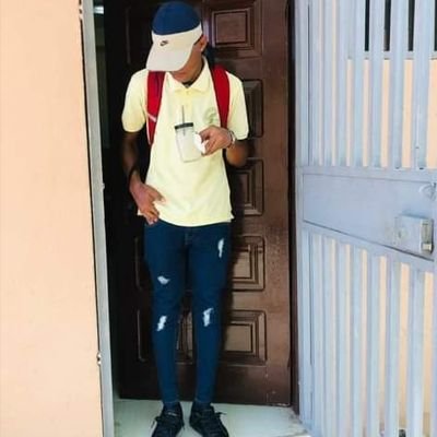 Rapper/Freestyler🎤🙌
New Rapper off New school
Eu sou o Subzero tou congelar
E esses niggas Aquecem
Só que depois esquecem 
que isso vai friar🔥😓
Rase Only👊