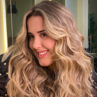 Mãe, esposa, confeiteira, empreendedora, Pernambucana e feliz ❤️