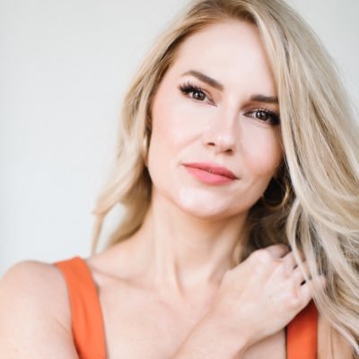 KacieThomas's profile picture. Data Center & AI Comms @ Intel