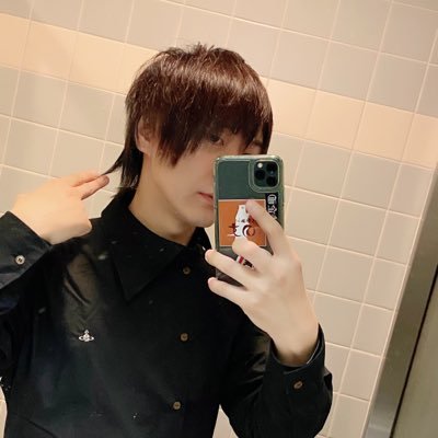 どこかのお店の人です。お手柔らかに。 V系、メタル、ずとまよが好きな人。 砂猫→大阪①②、岡山、京都①②、名巧→城ホ②