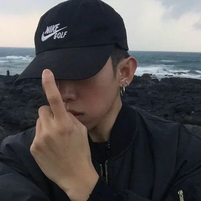 WangWen71183904's profile picture. Wechat:x98474