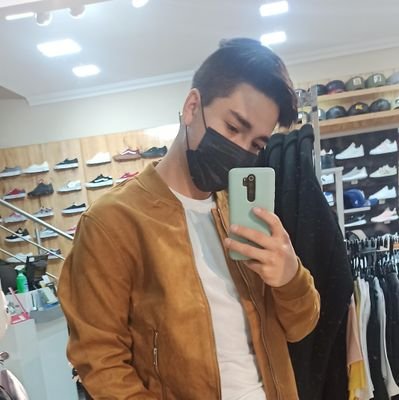 AlexGut19961262's profile picture. 🍁🍂