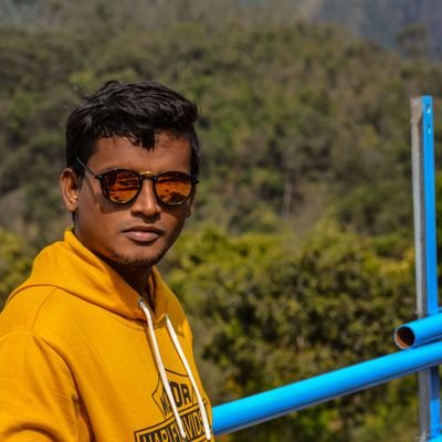 Since 1¶¶7
Ex#loyolite
#vip
Pubg lover 😎
#⚽Sports lover⛳
#My life💝 #My choices😊 #My mistakes😬
#My lessons🙂 # Not your business😎