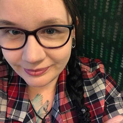 Chloë Hynes #FEreadingCircle📚 #AmplifyFE📢 #ATS Profile