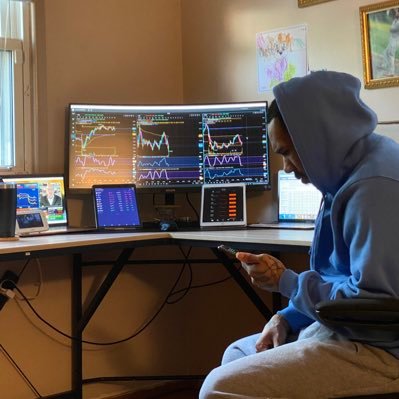 option trader! technical analyst! solana & etherum nft collect! investor! I love art, family & god