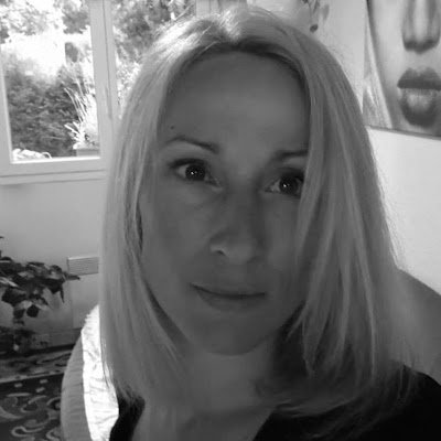 ASMLabo's profile picture. Avec un parcours actif, je deviens aujourd'hui Développeuse Web et Traductrice freelance!