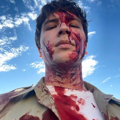 destitutebarbie's profile picture. 