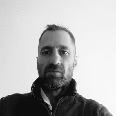 Harold97732847's profile picture. #NonVacciné#ZemmourPresident #AdhérentReconquête#JambonBeurre#Patriote🇨🇵#StopPassVaccinal #NonAuVaccin #Juif#Israel🇮🇱Je suis pour la fin de la faim