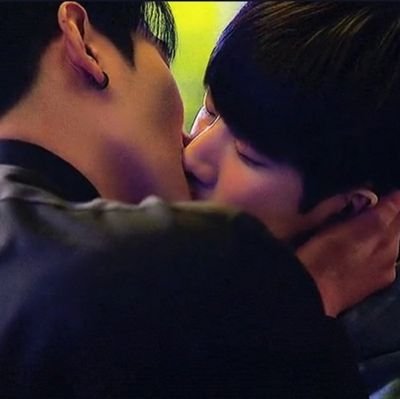 Boys__lv's profile picture. WBL 💙YU💜SAM
IG 》samyu__yeol《