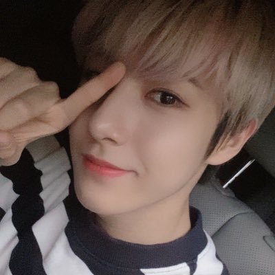 #런쥔