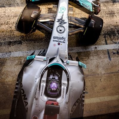 LH44 💜 
GR63 💙
21
@mercedesamgf1
basically a #f1twtselfieday acount because I'm too scared to post on main 😭
Main is @jameswb21