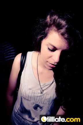Francesca - 28 // Freelance graphic designer + photographer // Social Media Manager at Young Digitals