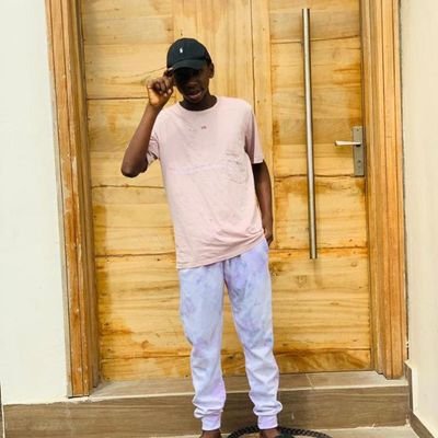 EmeniCyril's profile picture. Love Gaming #codm