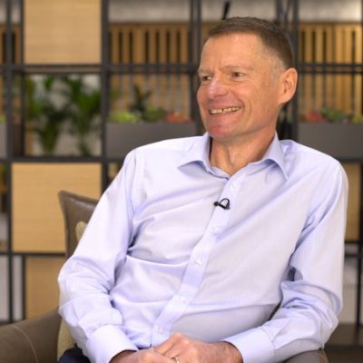 Ian Elliott Profile