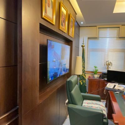 notEsay11's profile picture. 