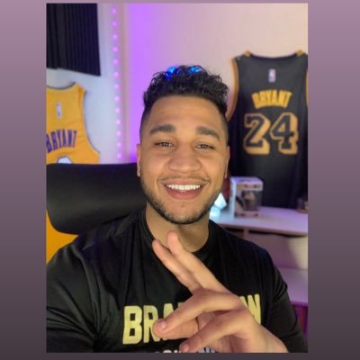 Just for fun ❤️ 6’7 Former Pro Hooper in Italy 🇮🇹 🏀 ⛹🏽‍♂️ Wraith main on PC 🙌🏽 I stream on @twitch 🎥