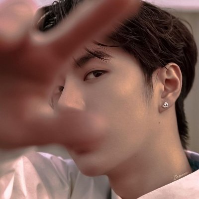 zhgbdwsm's profile picture. живу благодаря бочжаням