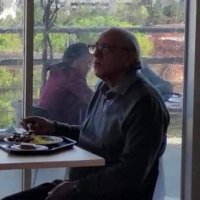 ¿Ya renunció EL ESPURIO? (@tellaecheromero) 's Twitter Profile Photo ¿Ya renunció EL ESPURIO? (@tellaecheromero) 's Twitter Profile Photo