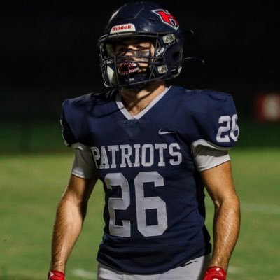 5’7 150lbs//RB & S//Squat-415/Bench-230//Powerclean-245//Deadlift-460✝️WHHHS⚔️3.9 GPA📚