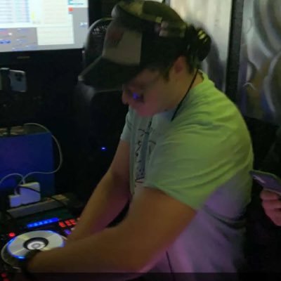 F3RR1S_music's profile picture. Contact & Socials: https://t.co/g1dmF5oV1P | Bookings: f3rr1smusic@gmail.com | Dubstep with a sprinkle of bass house Producer/DJ