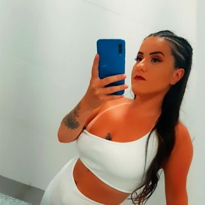 Escorpiana ♏
Gosta d coisas que transbordam!Ela é de fé,sab oq quer.Troque suas folhas,mas ñ perca suas raízes.Mude suas opiniões,mas ñ perca seus principios.