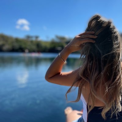 naomibrindis's profile picture. 