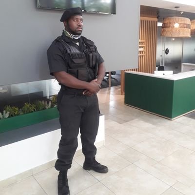 PROFESSIONAL BOUNCERS AND VIP PROTECTION 

Bookings for SECURITY +27789874830
email:mmpbouncers@gmail.com