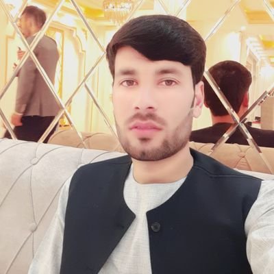 انسان په سختو ورځوکی دوه ملګری لری 
اول صبر دوهم باور  صبر په زړه کی ❤️باور په الله ☝️