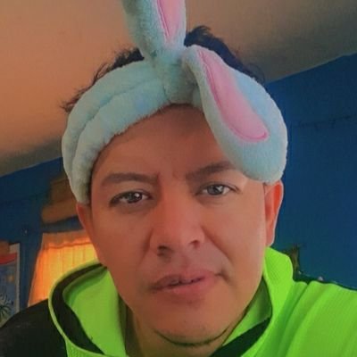 CHEJOS_BOND's profile picture. La mitad de su ❤ completa mi ❤️
