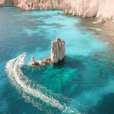 alkisveikos's profile picture. I just care about our long-term future #futuregreece
